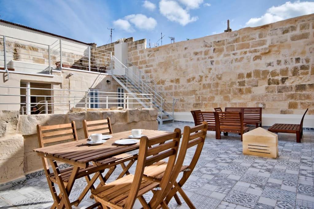 Vallettastay Old Lodge Apartment 4 Luaran gambar